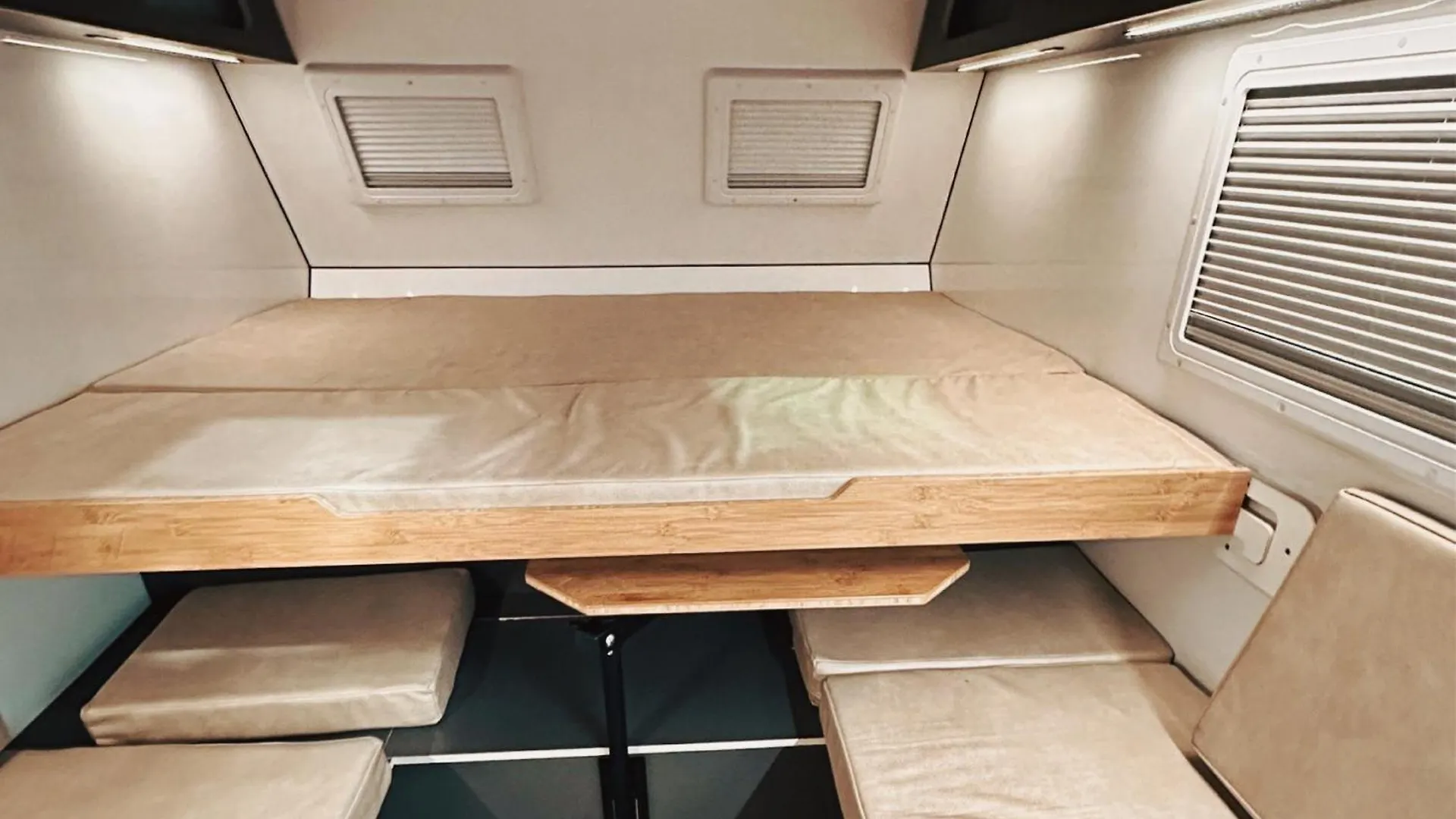 Campsite Celula Camper Luxury 4X4 Para 2 Personas Puerto de la Cruz
